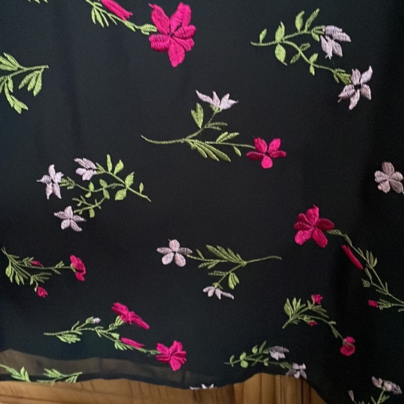 TOMMY HILFIGER Black with Embroidered Flowers Sleeveless Dress Size 14 - Picture 3 of 8